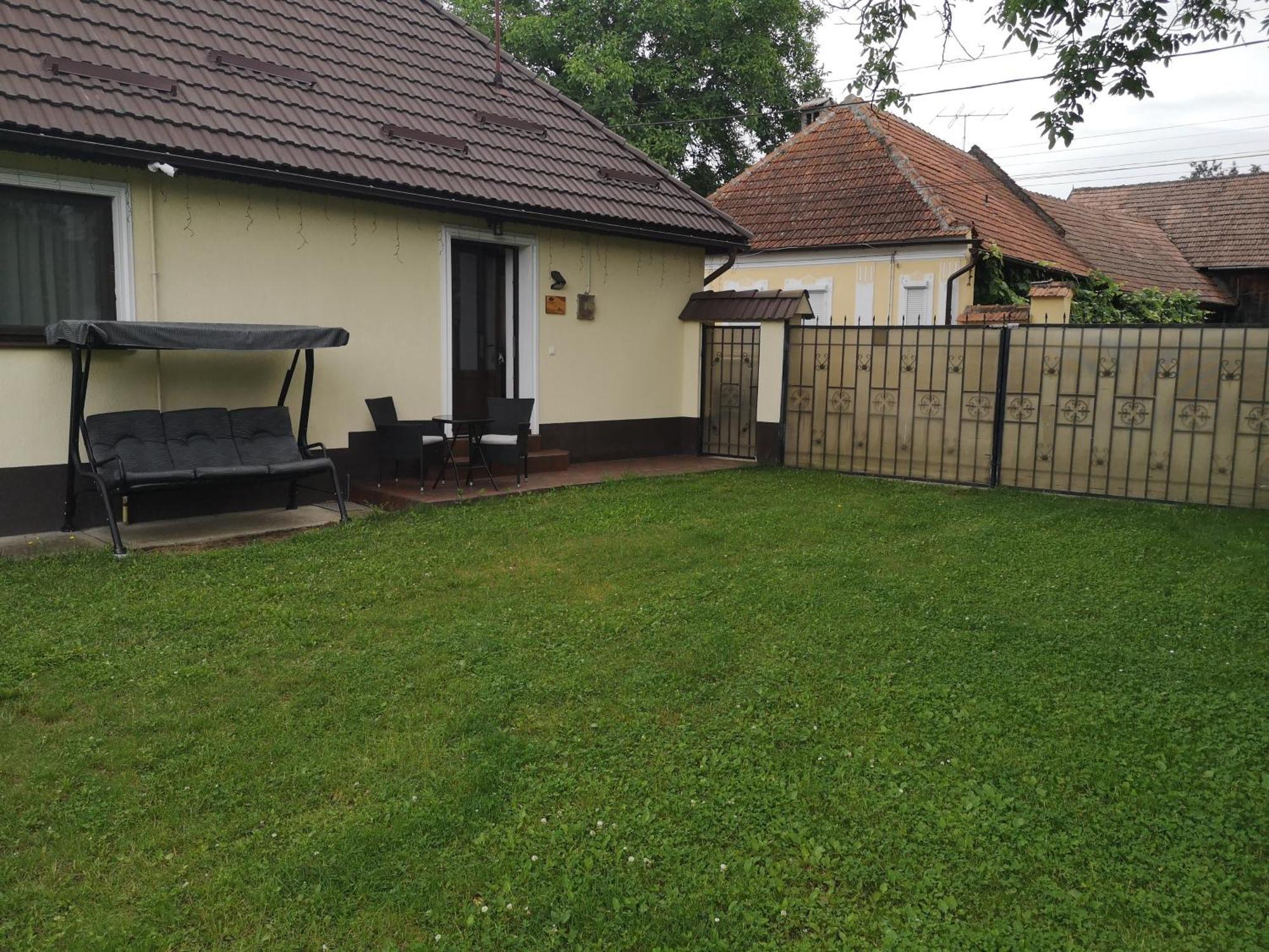 Ferienwohnung Eva'S Little House - Acasa La Taticul Albinelor Sinca Veche Exterior foto